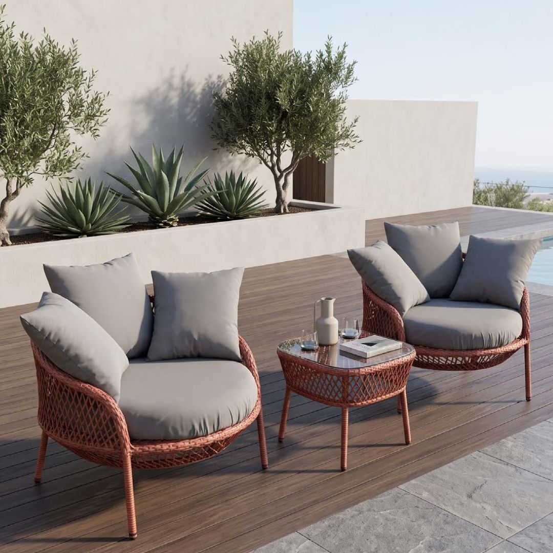 Terrena Outdoor Lounge Chair